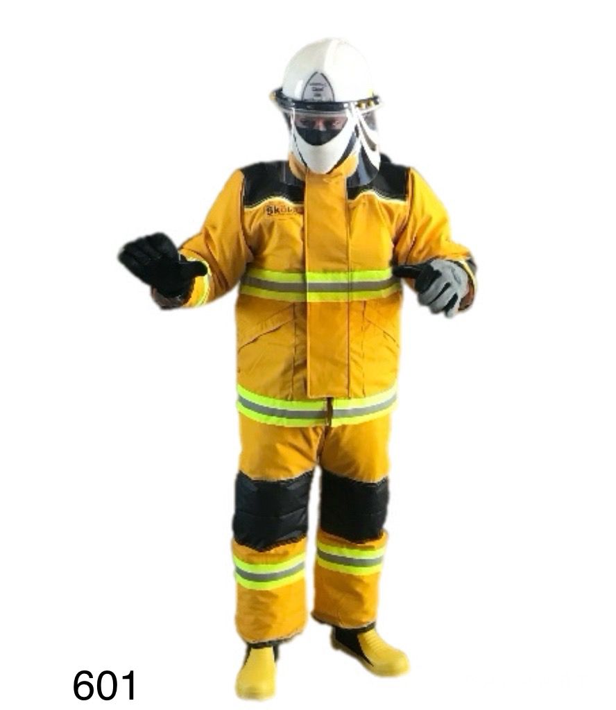 Traje completo de bombero profesional color beige